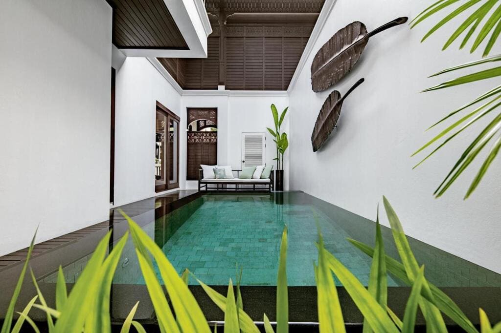 Room with pool at 137 Pillars House
