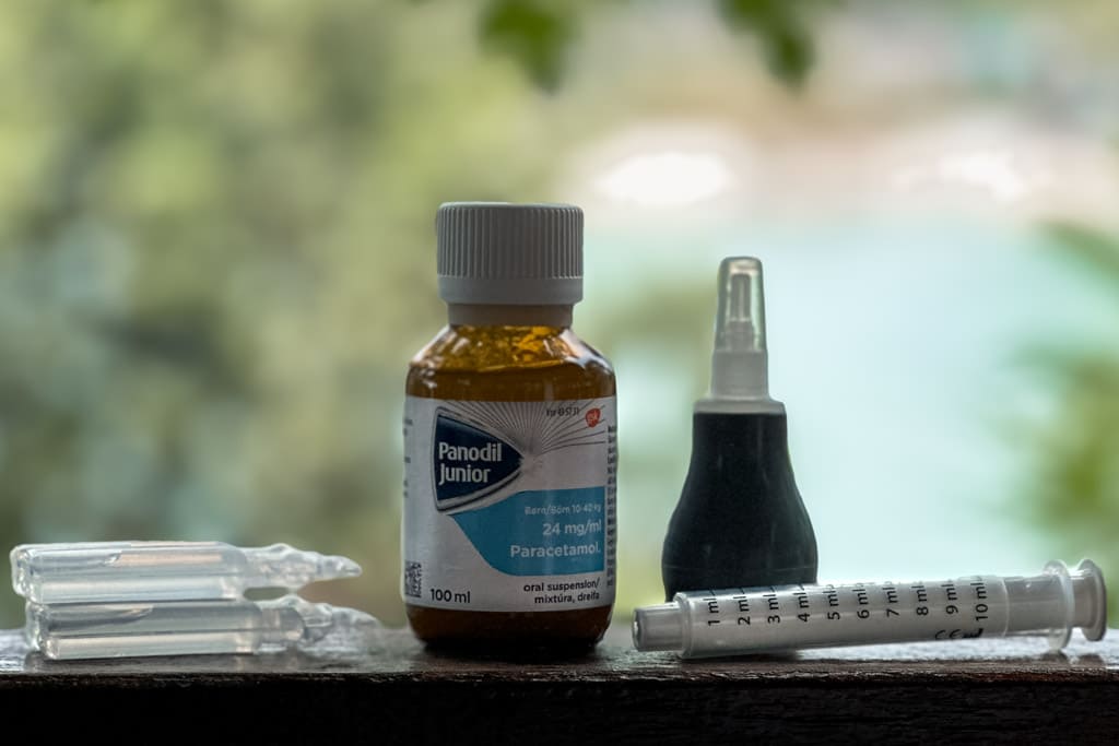 Panodil, nasal aspirators and saline pipettes