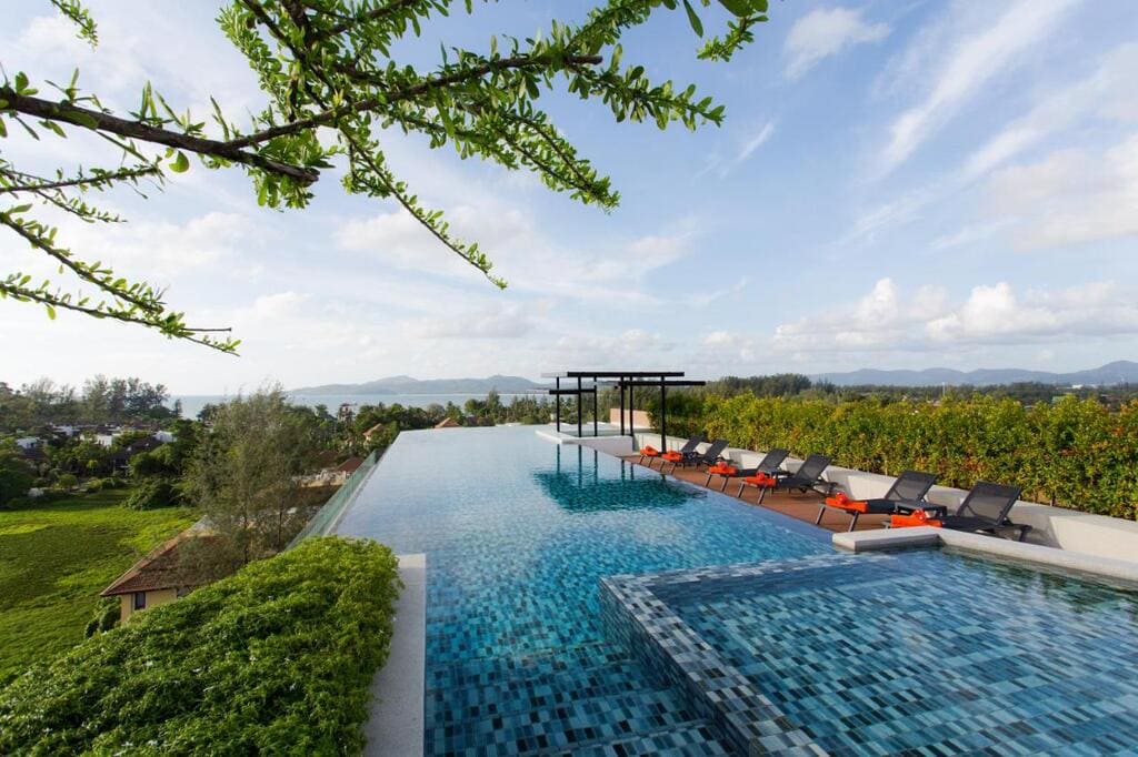 6th Avenue Surin Beach pool