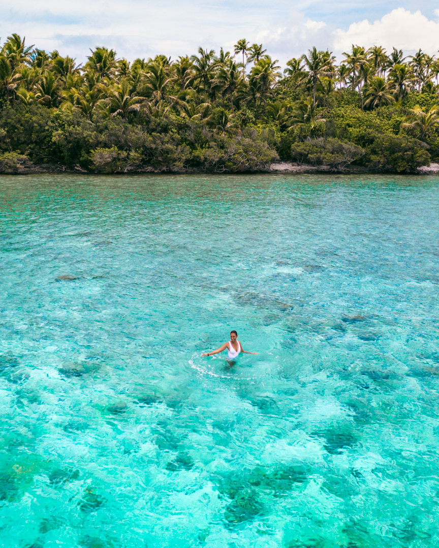 Aitutaki, drone shot of the lagoon