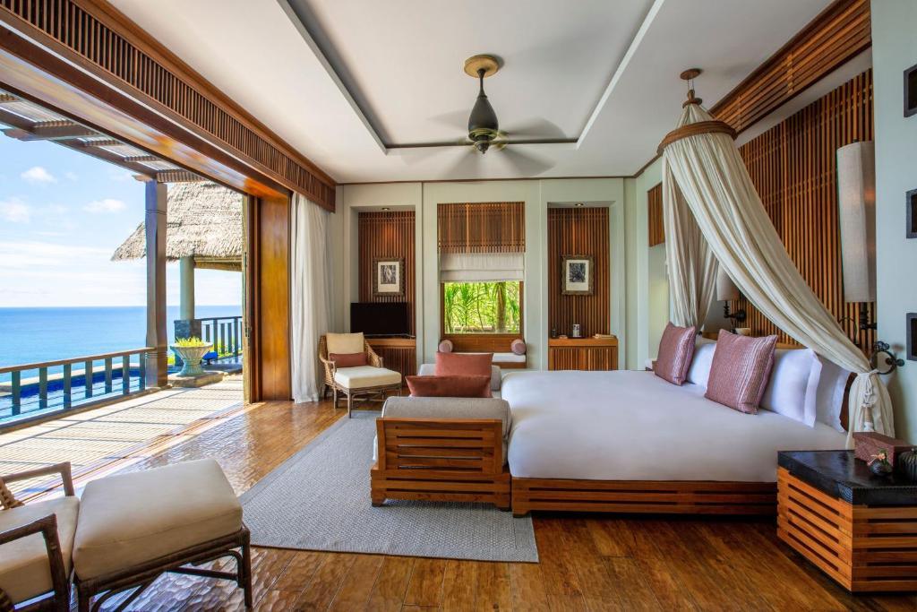 Room at Anantara Maia Seychelles Villas
