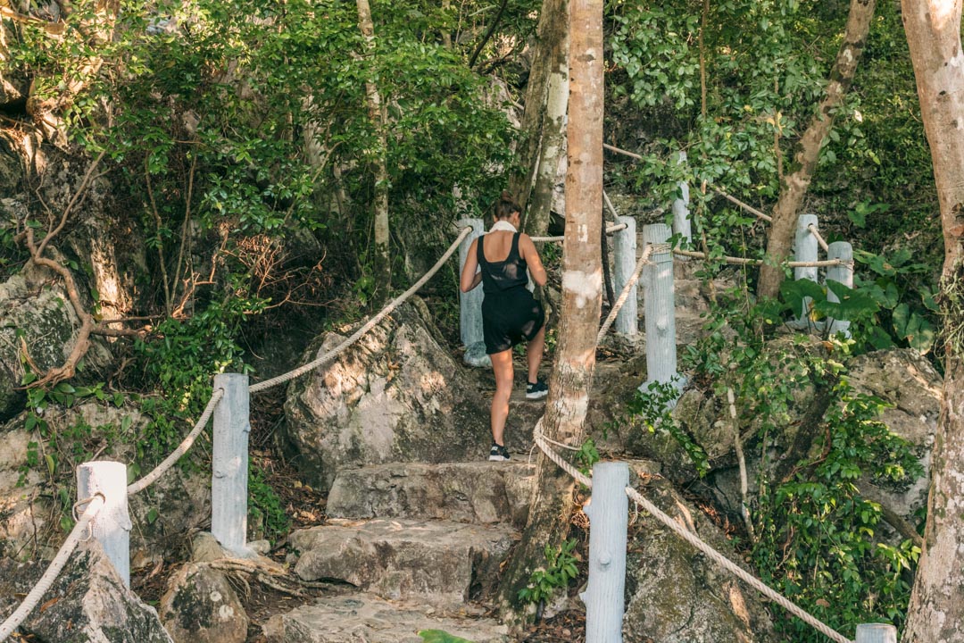 Top viewpoint stairs Ang Thong