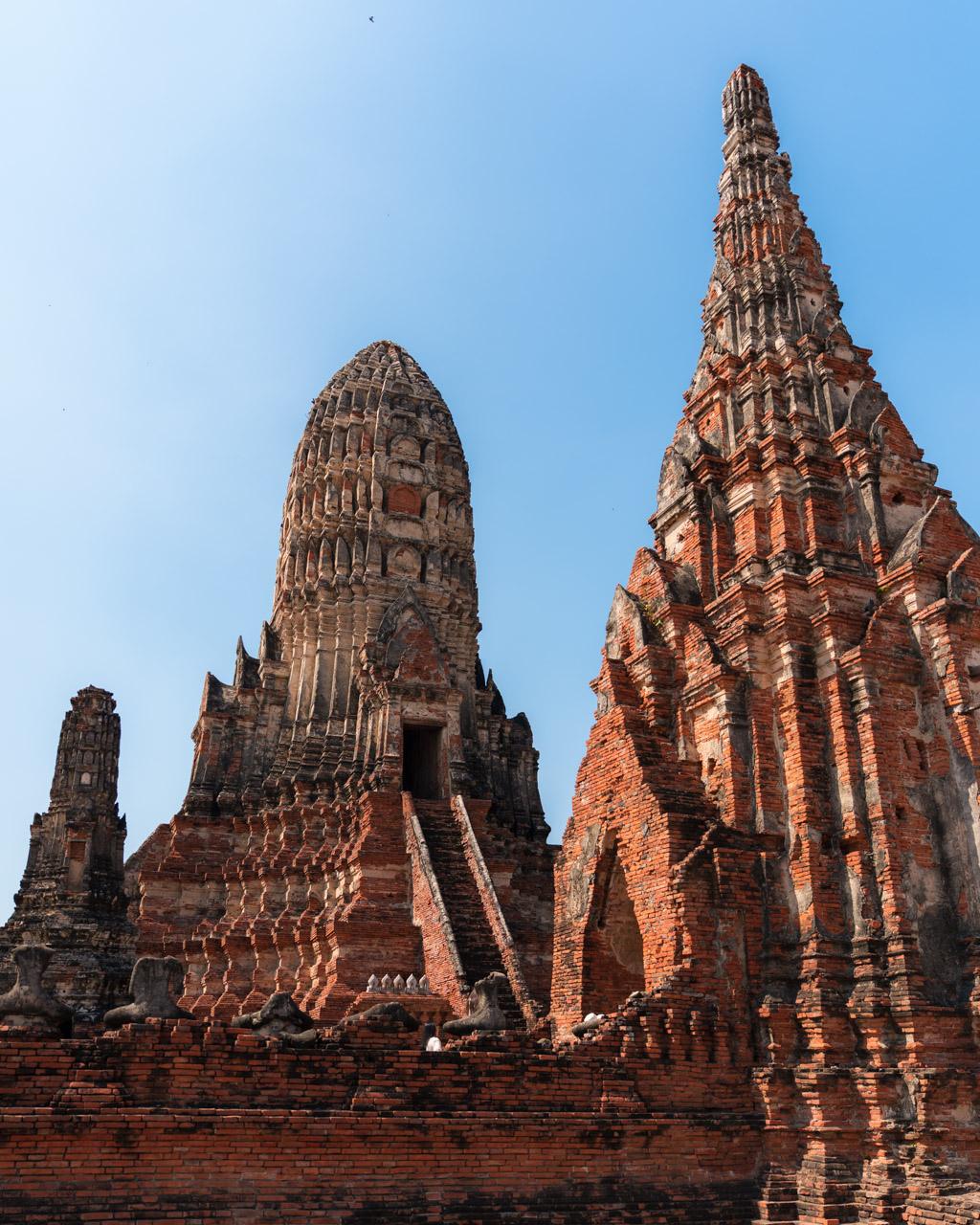 Beautiful temple buildings at Wat Chaiwatthanaram
