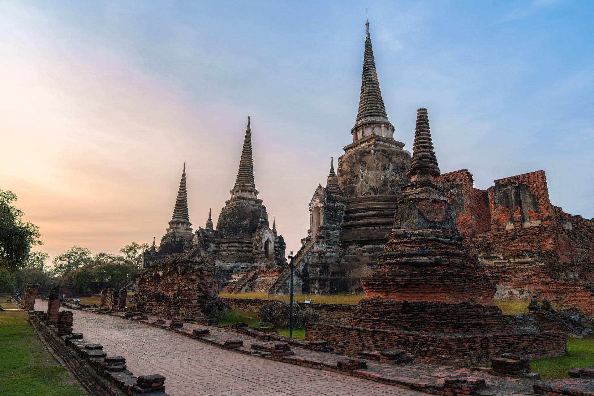 The three chedis at Wat Phra Si Sanphet at dusk