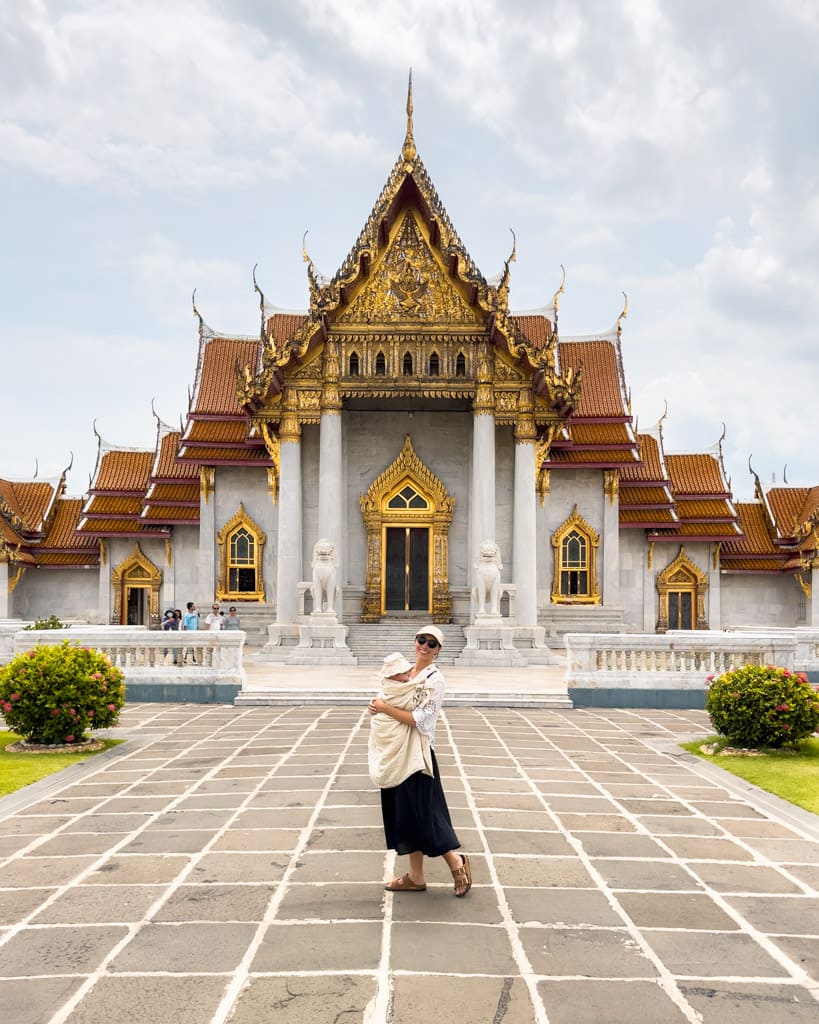 Victoria with Adrian at Wat Benchamabophit