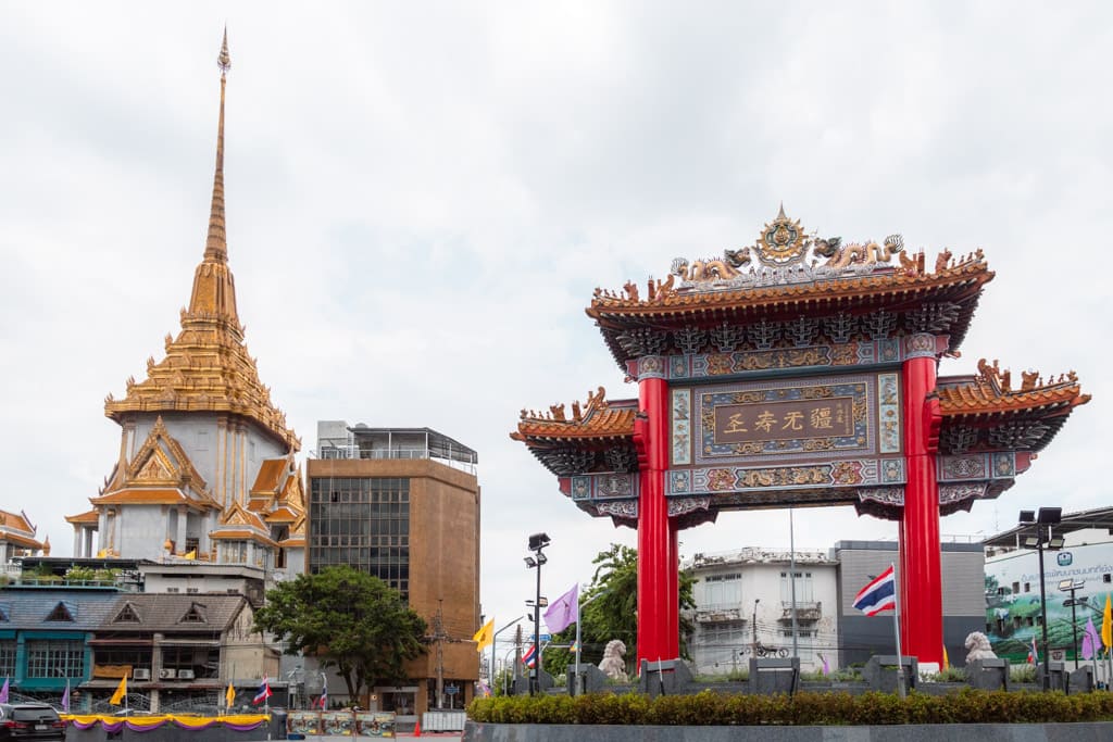 The Chinatown gate right by Wat Traimit Withayaram