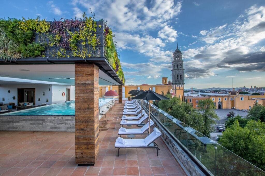 Banyan Tree Puebla rooftop with pool
