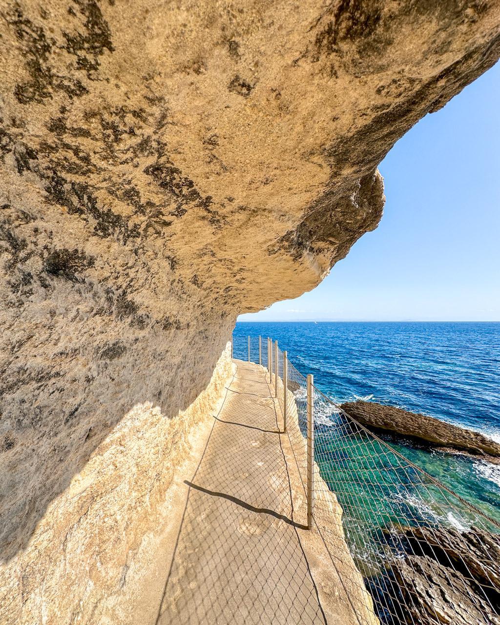 King of Aragon's Staircase trail