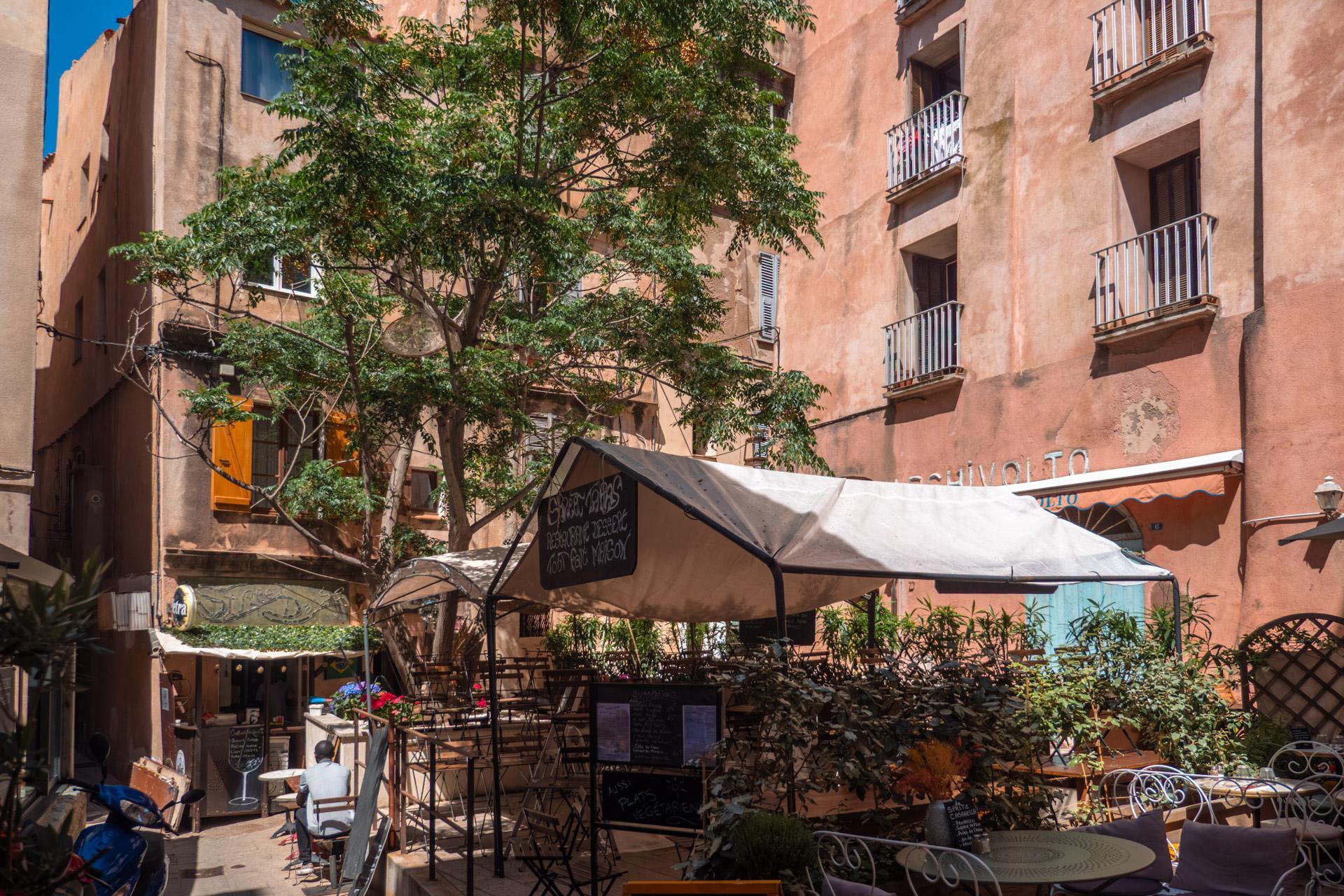 Square in Bonifacio’s old town