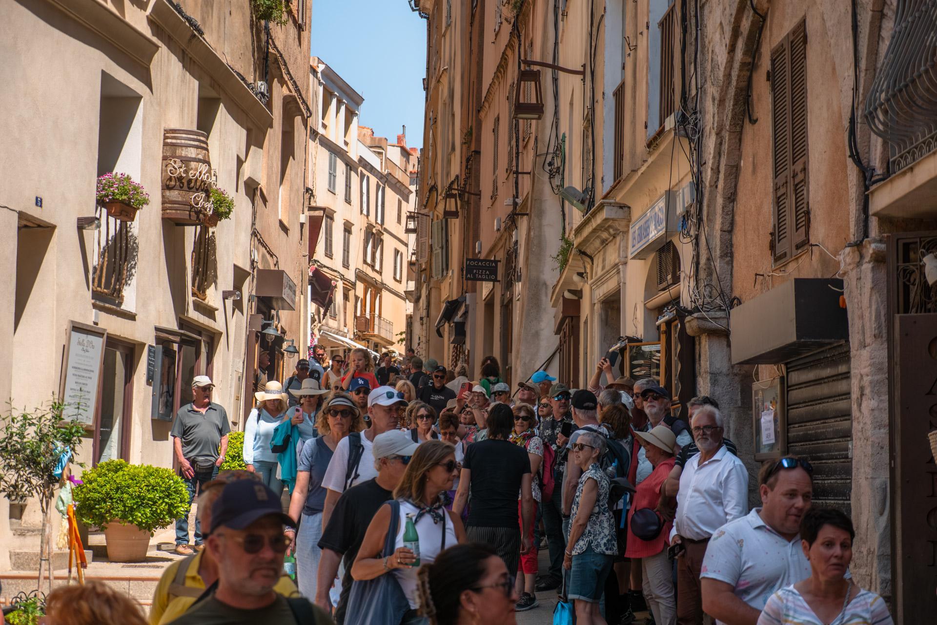 Overtourism in Bonifacio