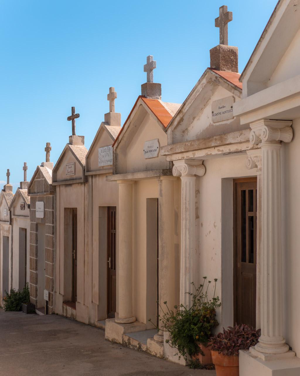 Family mausoleums in Bonifacio