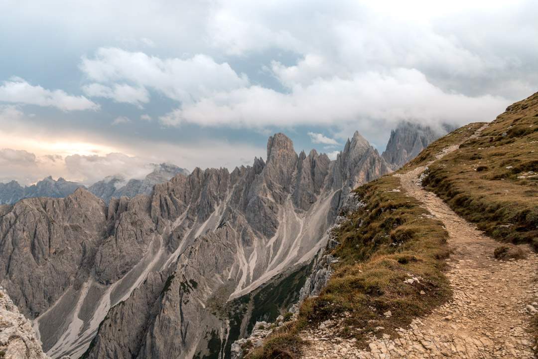 The path towards the Cadini di Misurina viewpoint