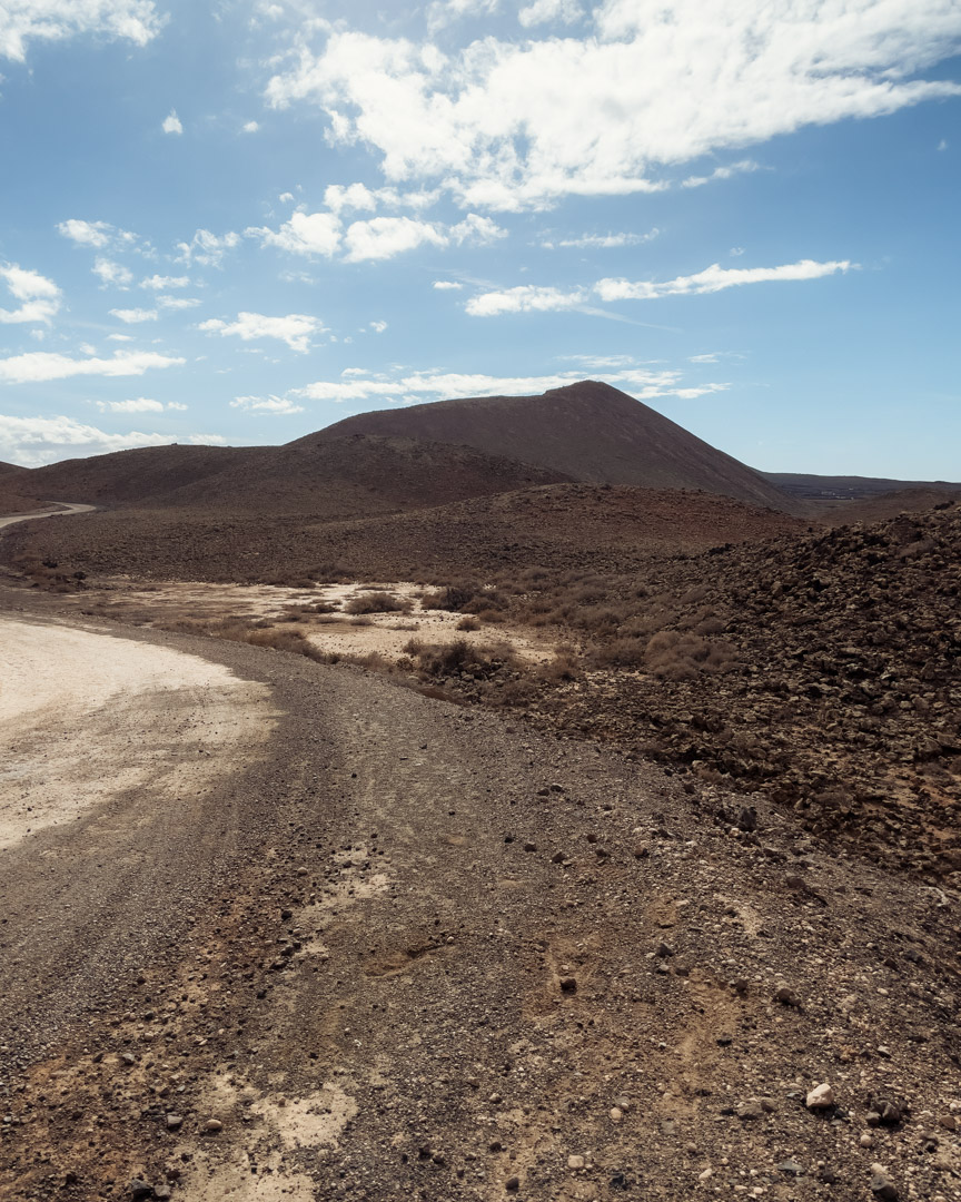 The road to Calderon Hondo volcano in Fuerteventura