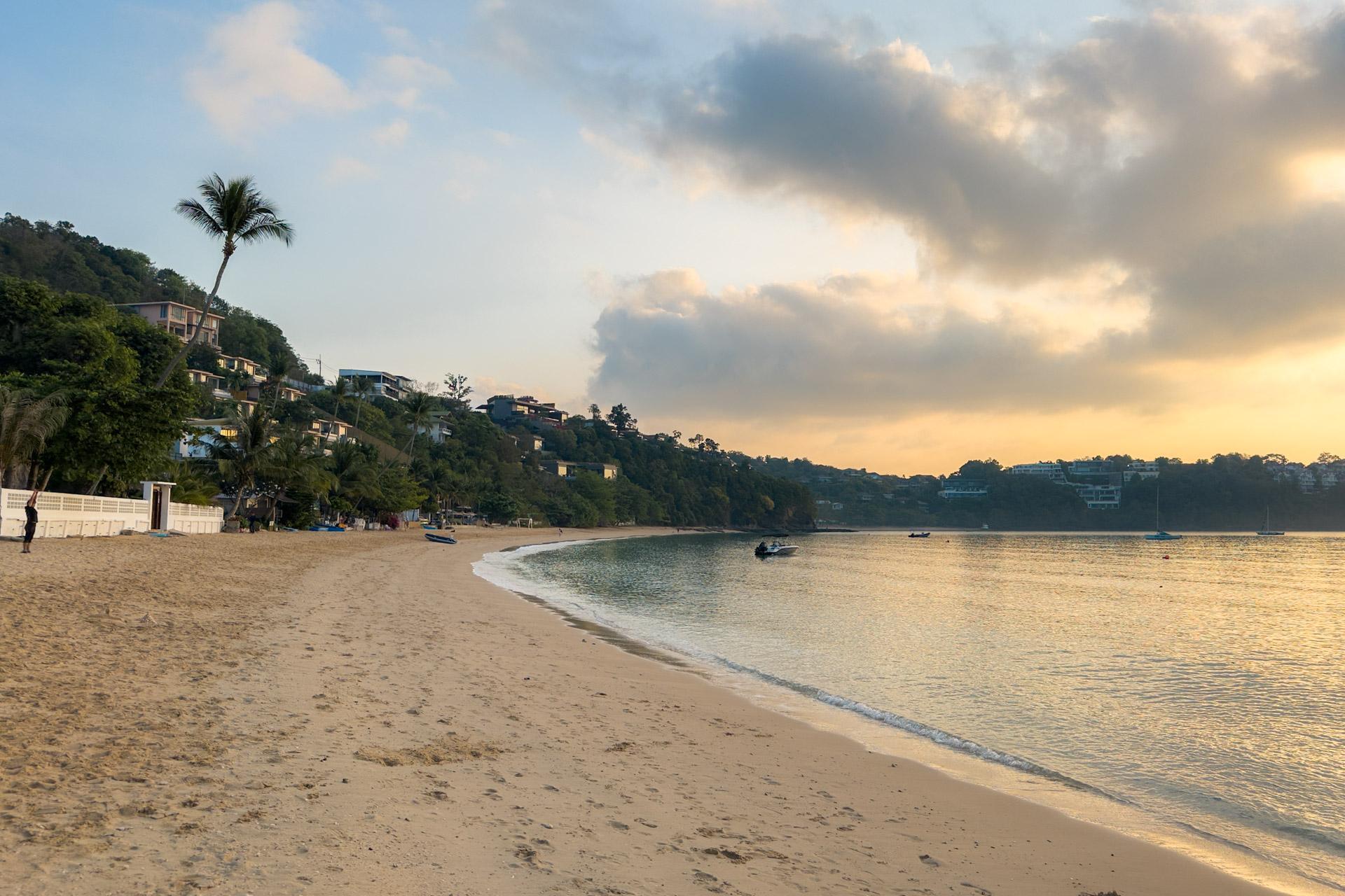 Ao Yon Beach at sunrise