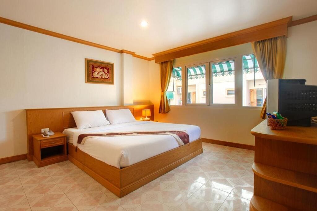 Casa Jip hotel room in Patong