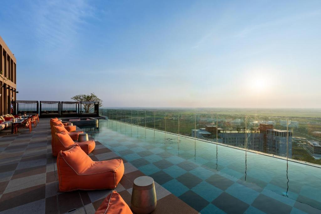 Centara Ayutthaya pool with a view