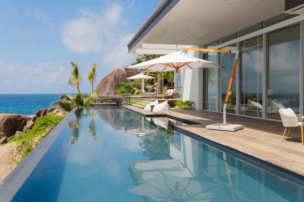 Cheval Blanc Seychelles private pool
