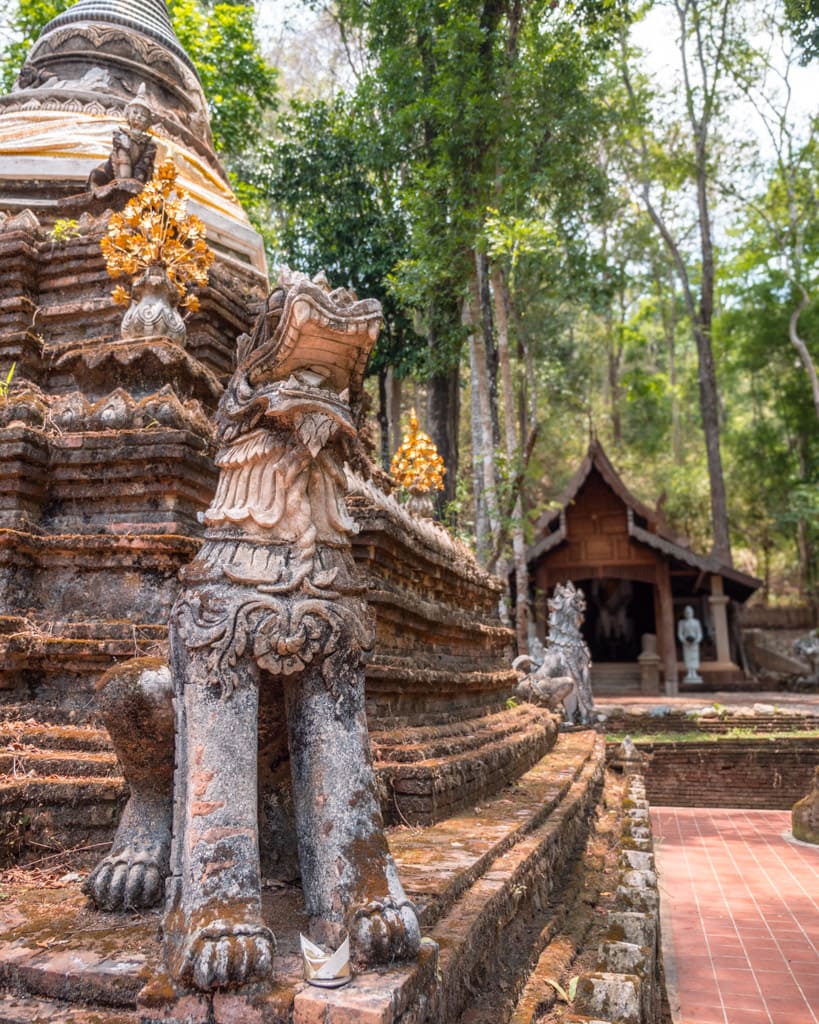 Stupa at Pha Lat Temple