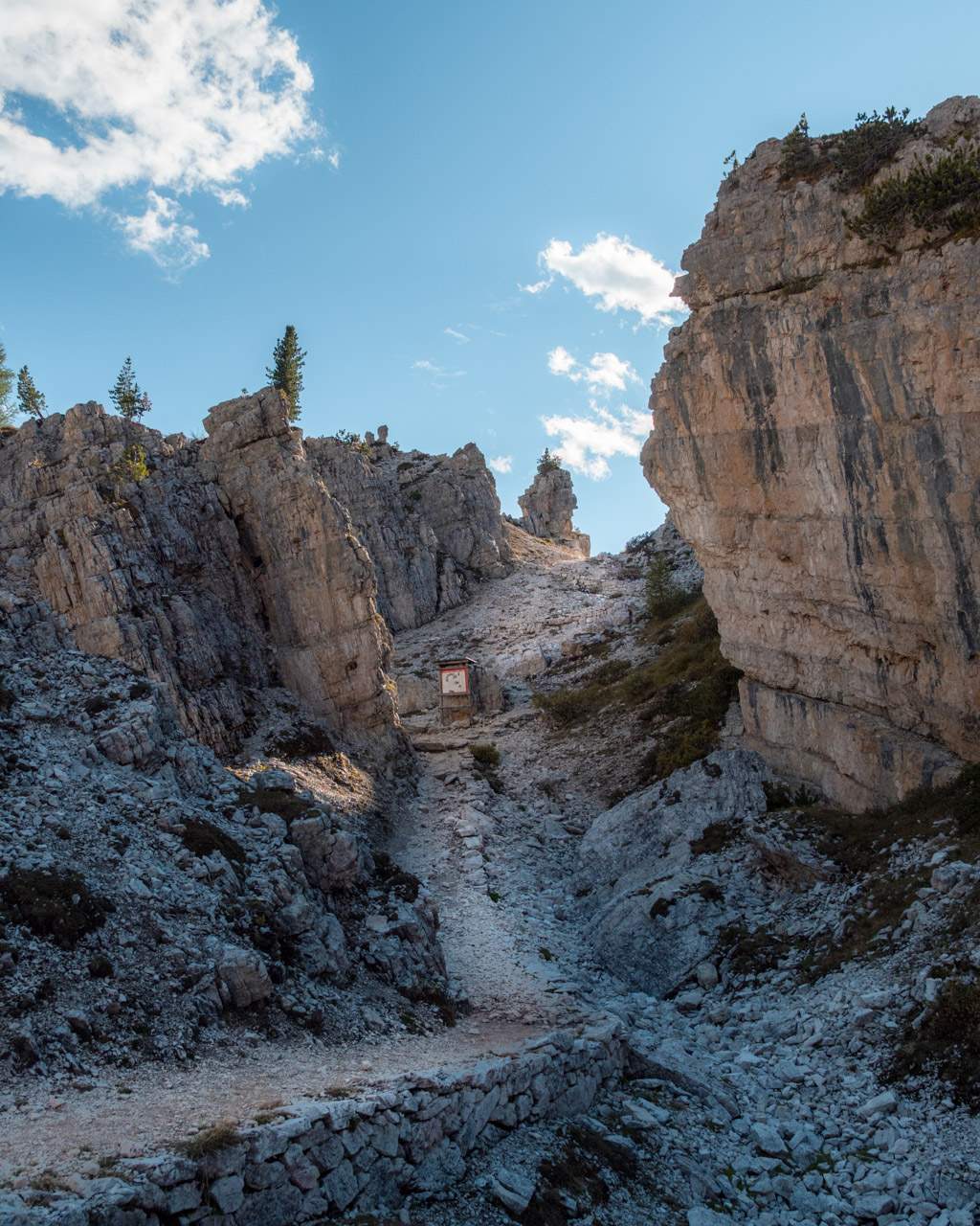 Cinque Torri hiking trail