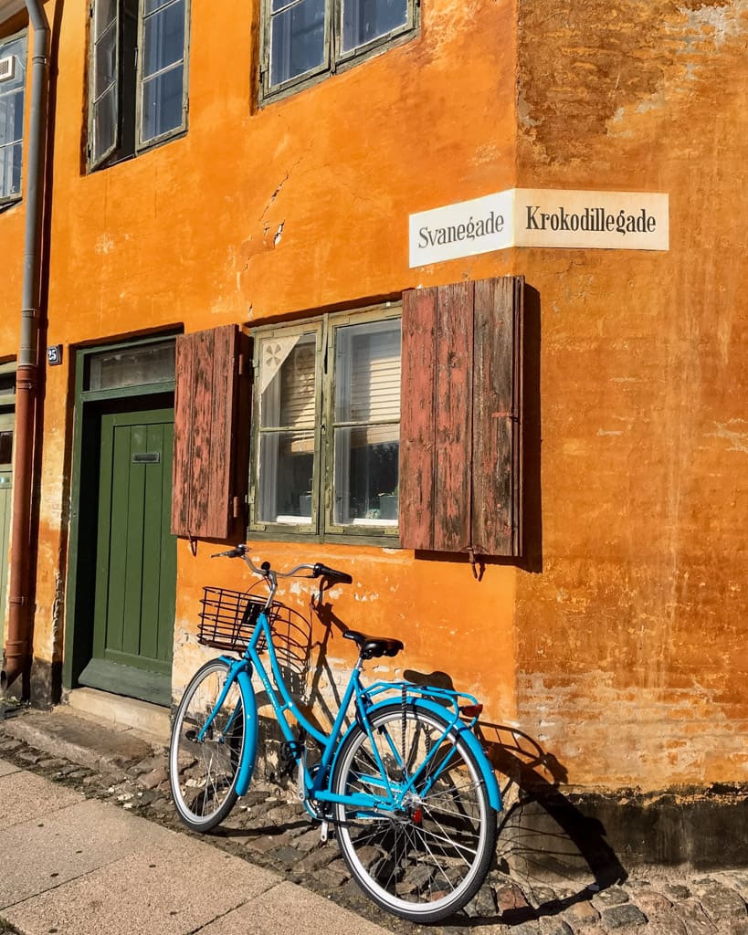 The corner of "Swan Street" and "Crocodile Street" in Nyboder, Copenhagen on a sunny day