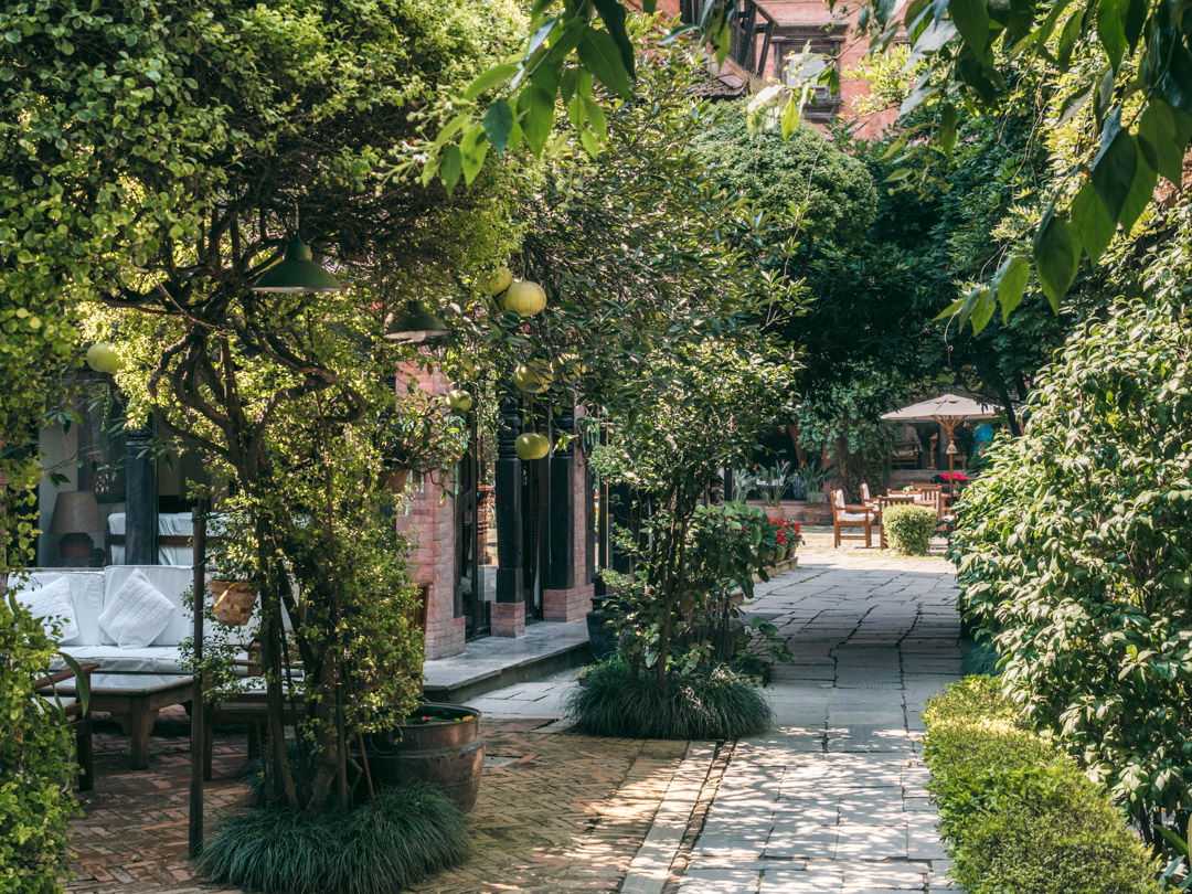dwarikas hotel kathmandu courtyard