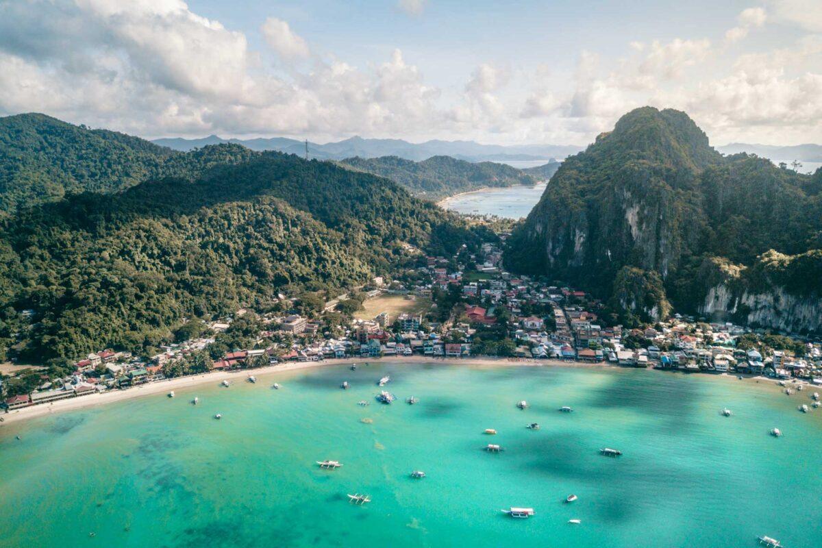 A Complete Travel Guide to El Nido in The Philippines: Best Beaches & Things to Do