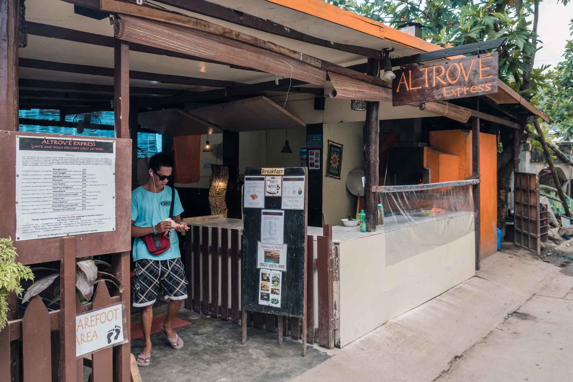 Pizza Altrove in El Nido Town