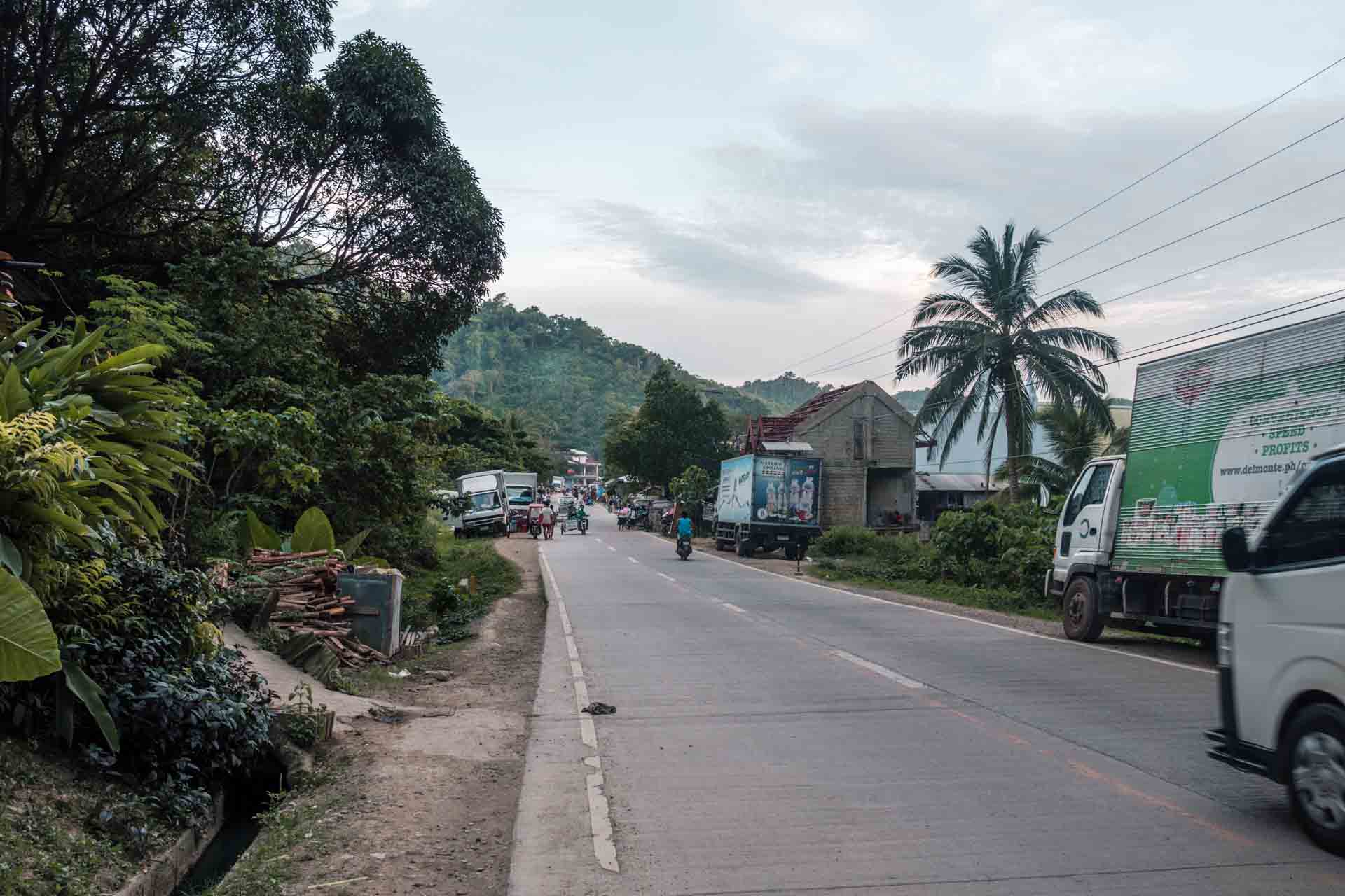 The road from El Nido to Las Cabanas