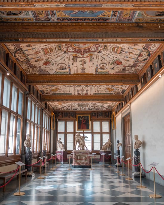 Hallway in Galleria degli Uffizi