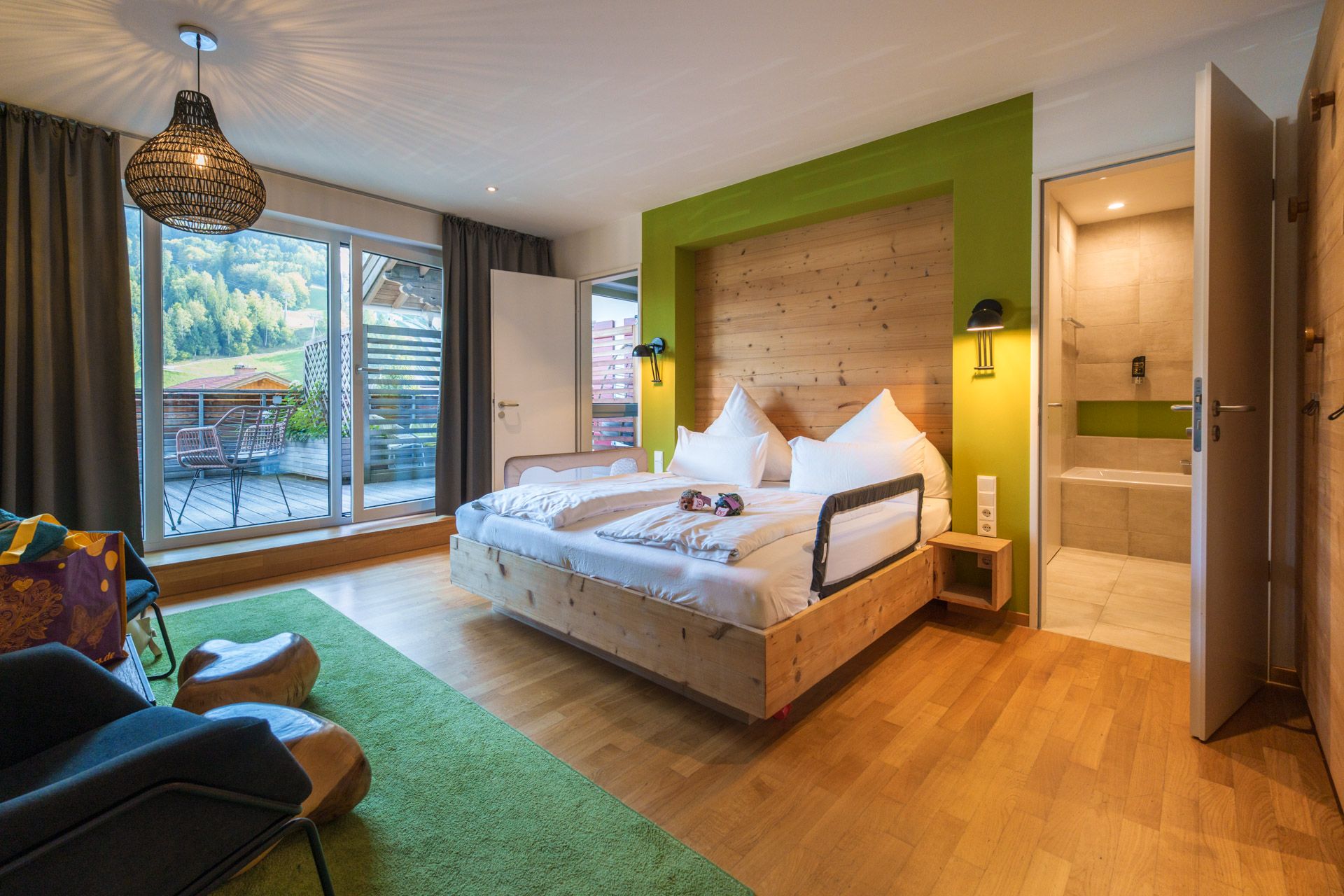 Parents' bedroom in a family apartment at Leiners Boutiquehotel für Familien