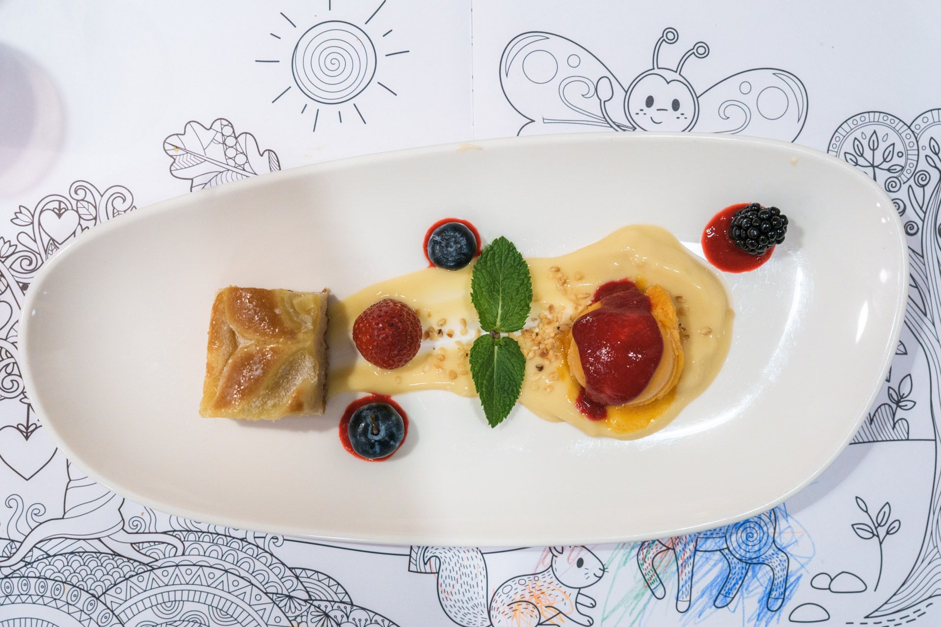 Plated dessert with berries at the Leiners restaurant