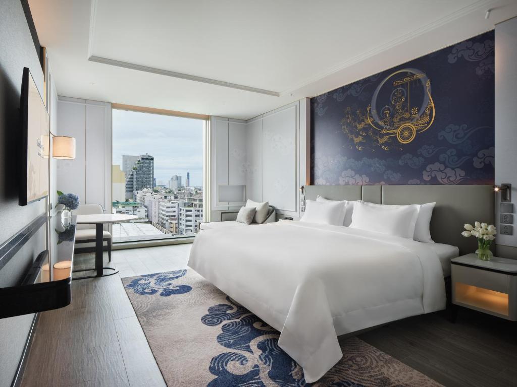 Grande Centre Point Surawong Bangkok room interior