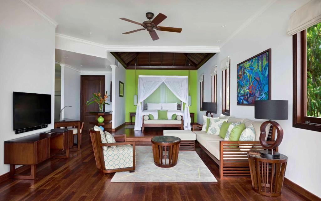 Room at Hilton Seychelles Northolme Resort & Spa
