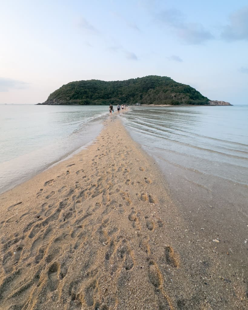 The sandbar leading to Koh Ma from koh Phangan