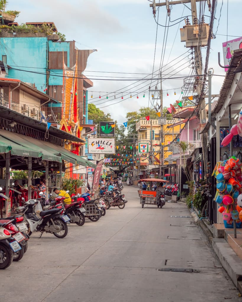 Main street in Na Dan