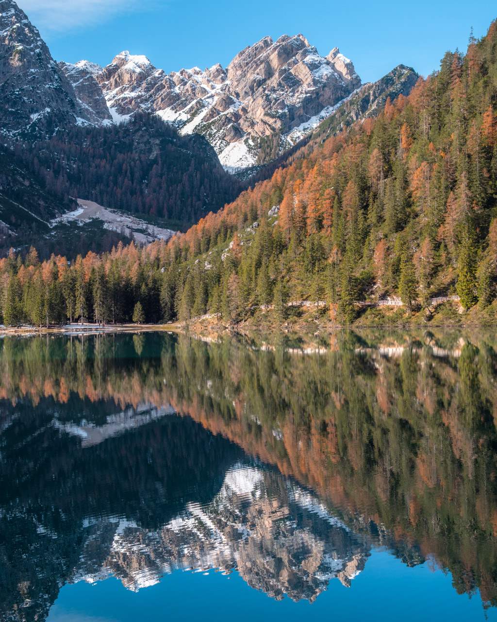 Mountains and trees at Lago di Braies