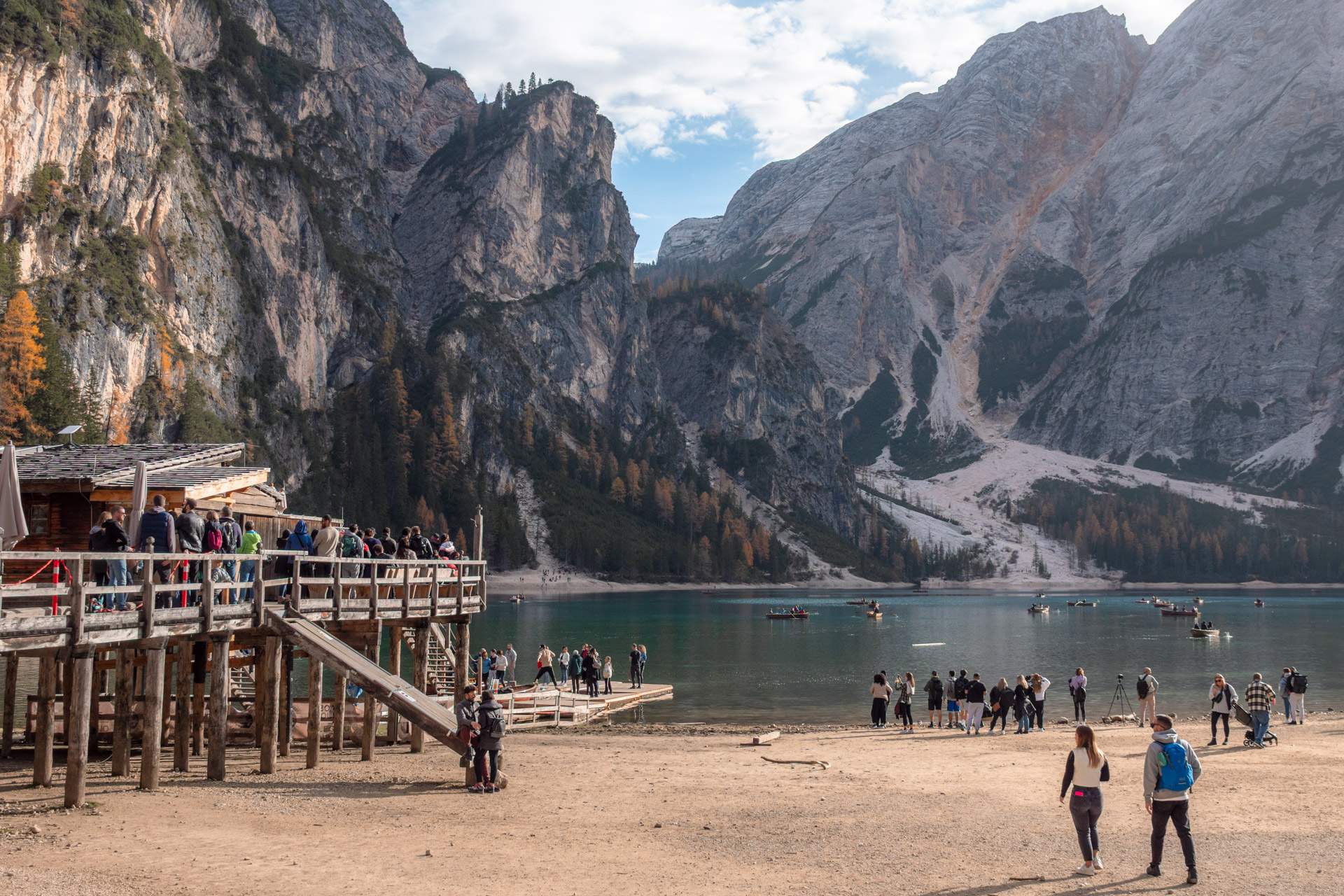Boathouse and many people at Lago di Braies