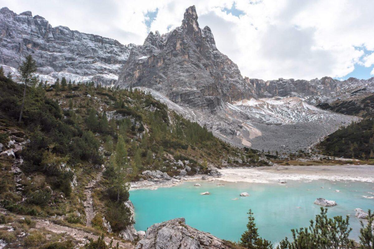 Lago di Sorapis: Hiking Guide to the Turquoise Lake in the Dolomites