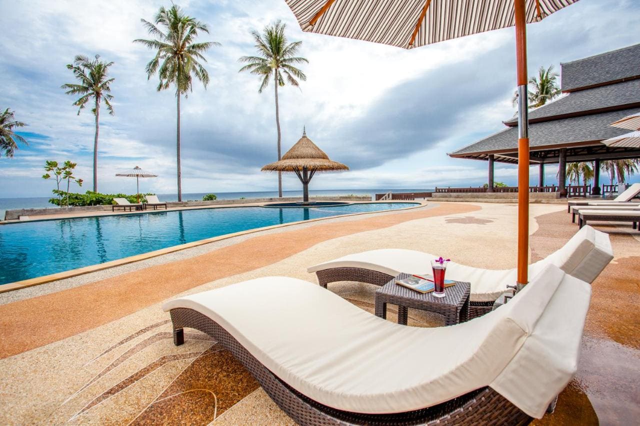 Lanta Corner Resort pool