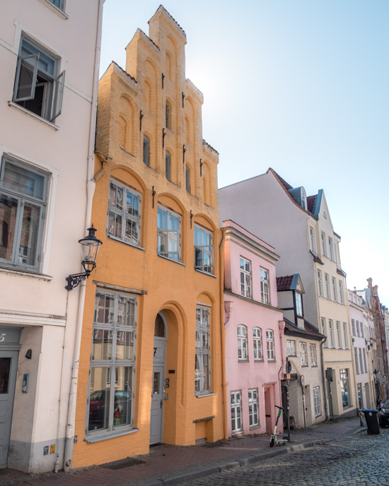 Yellow house in Lübeck