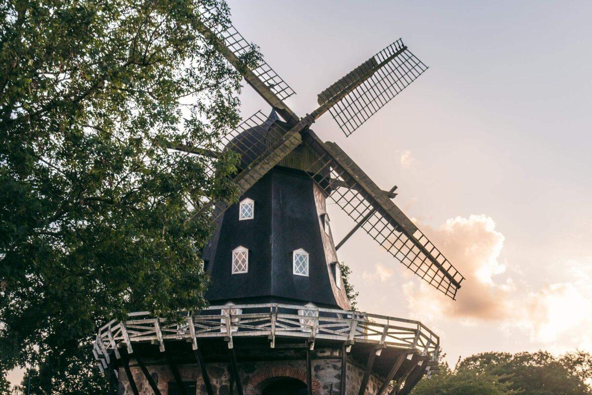 Day Trip to Malmö From Copenhagen: How to Get There & What to Do