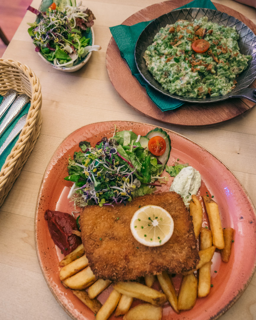 Vegan schnitzel at Max Pett