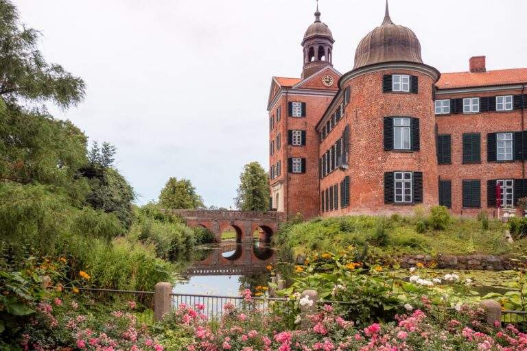 <em></noscript>Eutin Travel Guide:</em> 10 Best Things To Do & See in the Cultural Heart of Holstein