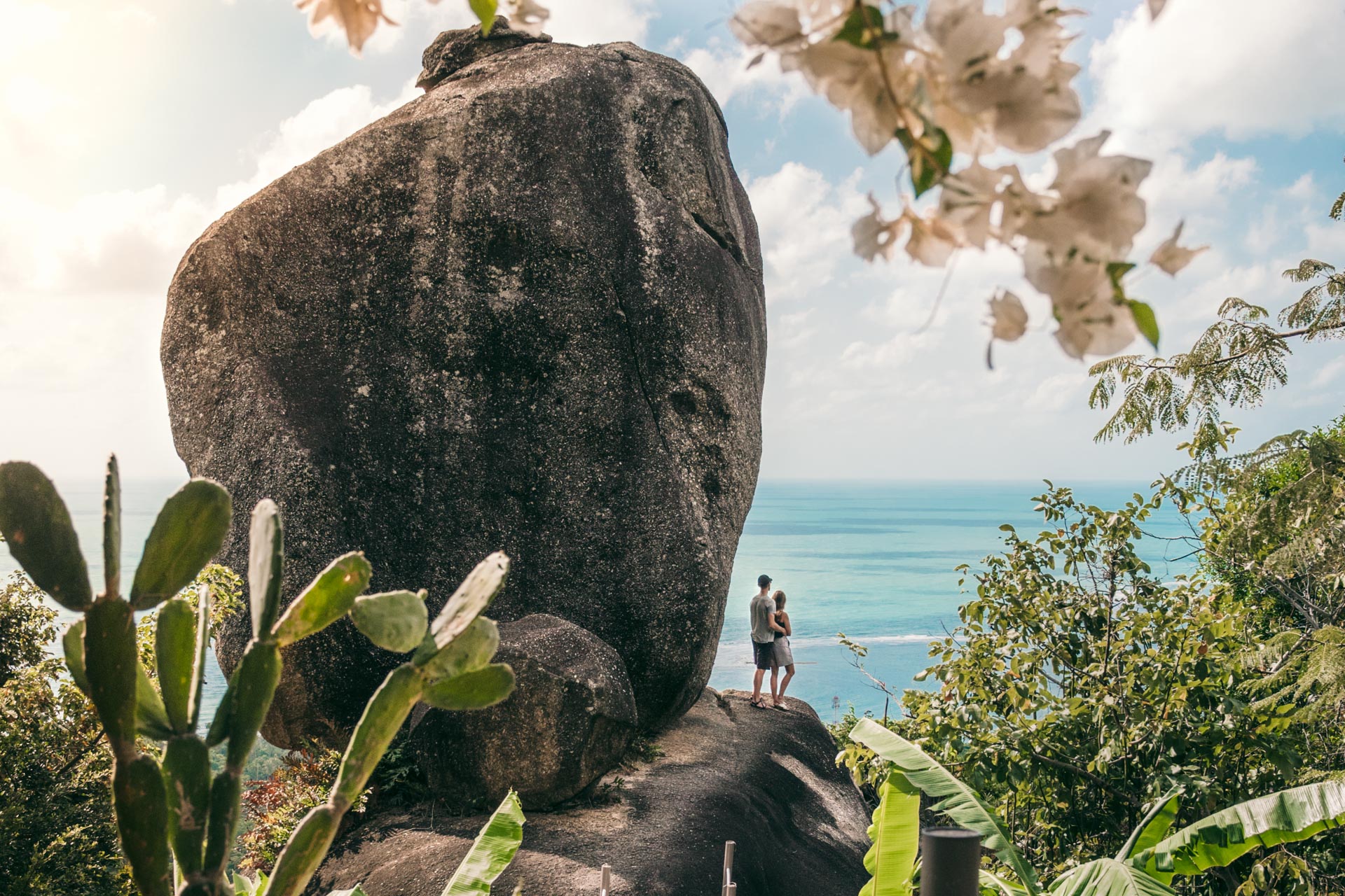 Overlap Stone in Koh Samui Travel Guide: How to Visit & What To Expect