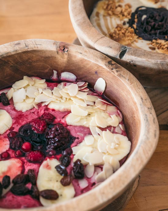 Wholly lipsmacking smoothie bowls