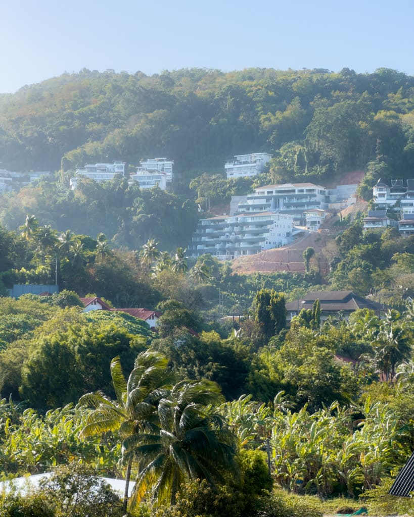 Hotels and apartment resorts in Surin