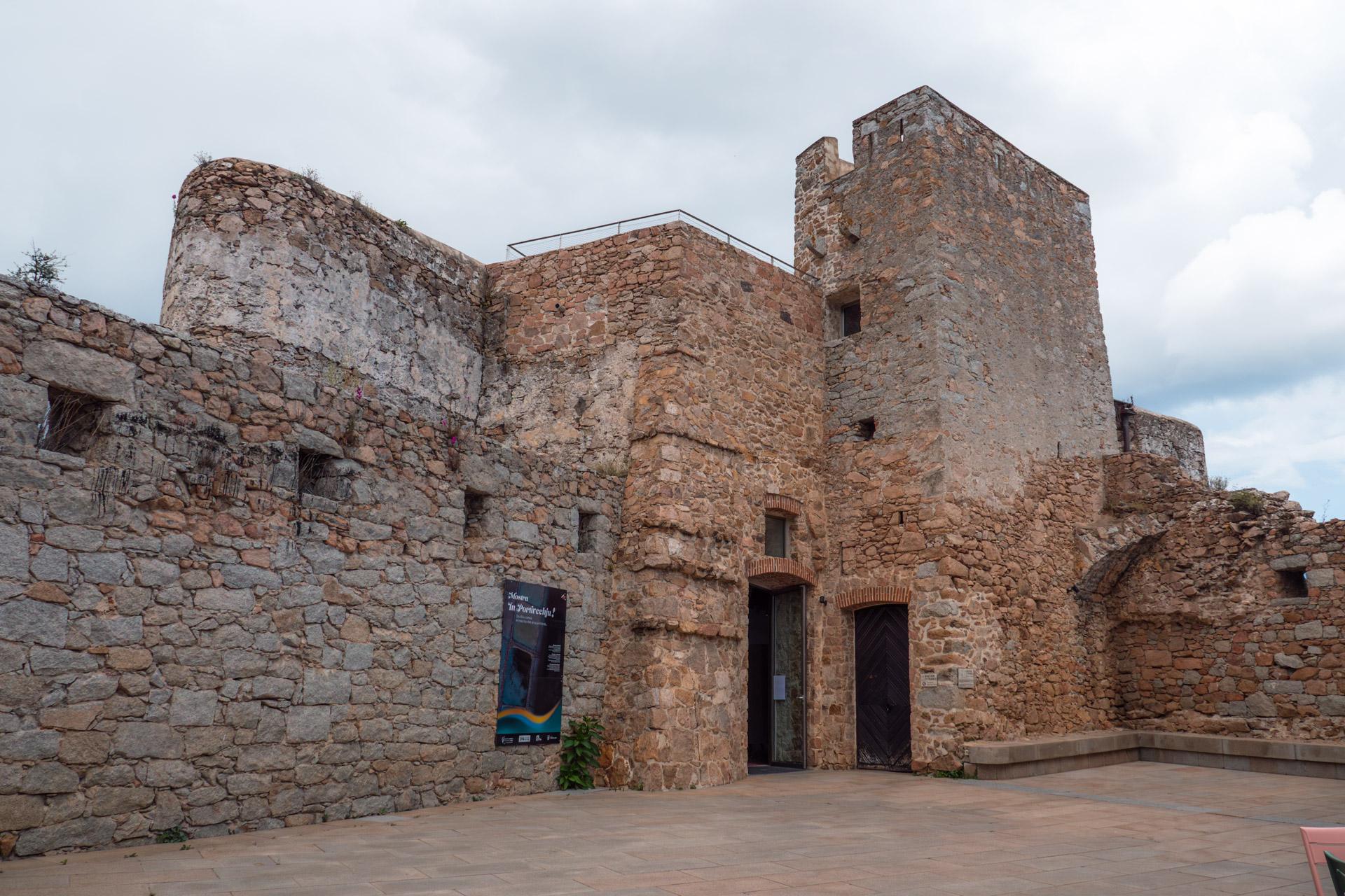 Bastion de France seen from the outside