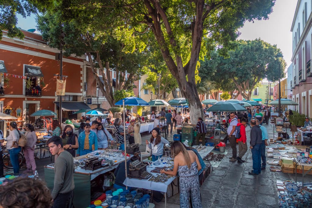 The Alley of the Frogs flea market