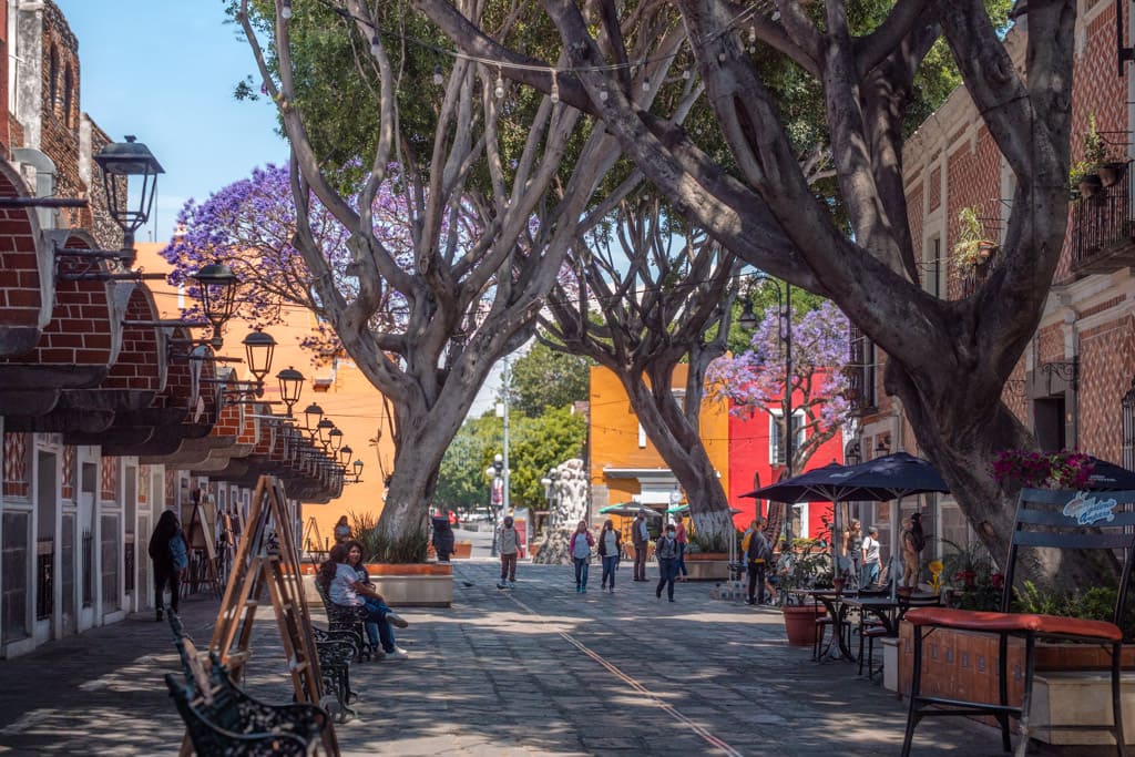 Artist Quarter road in Puebla