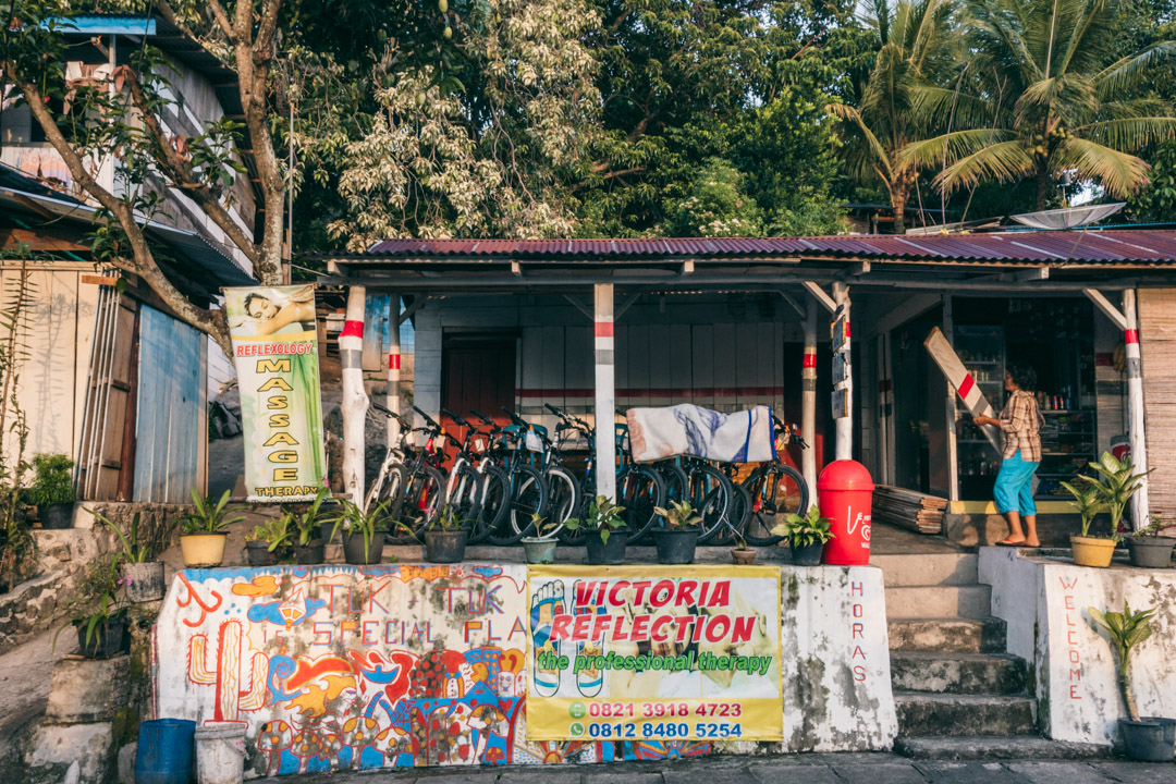 Renting a bicycle in Tuk Tuk.